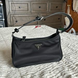 Black Guess Little Bay Shoulder Bag